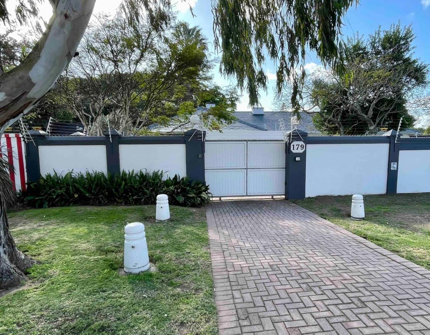Cosy Private Cottage-internet & Off Street Parking * Port Elizabeth